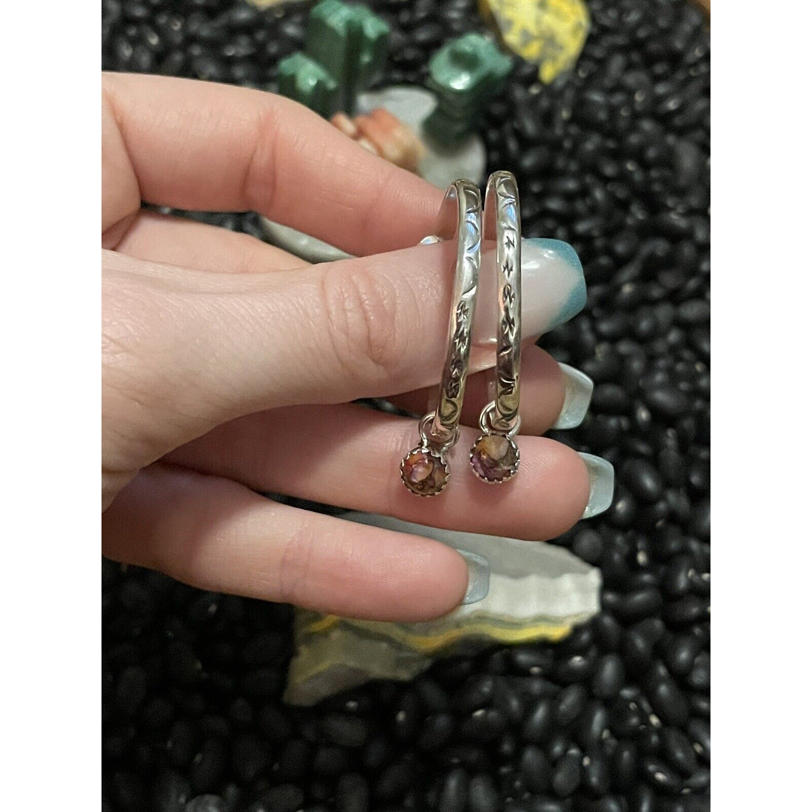 Native American Sw Sterling Stamped Pink Oyster Post Hoop Earrings Charms Move 75$